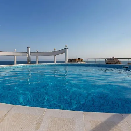 Apartment ❤apartament In With Pool On Roof ❤oe❤ Ravda