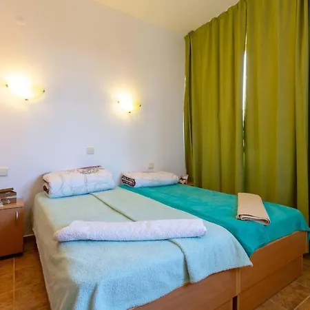 ❤apartament In With Pool On Roof ❤oe❤ Ravda